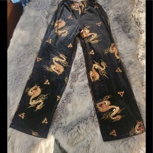 Women’s dragon pants L